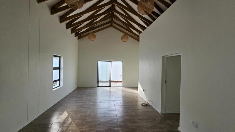 To Let 3 Bedroom Property for Rent in Velddrif Western Cape